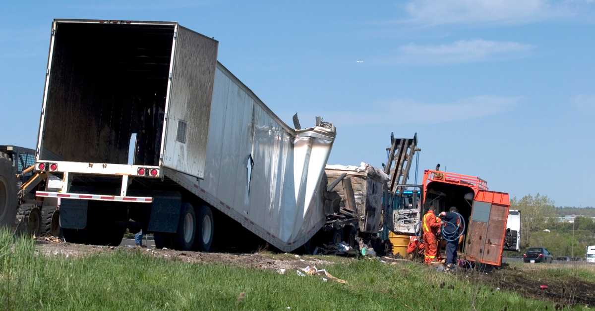 How a Truck Accident Lawyer Can Help You Understand Your Rights After a Crash