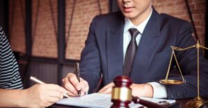 Why Hiring a Personal Injury Attorney Often Means a Larger Recovery